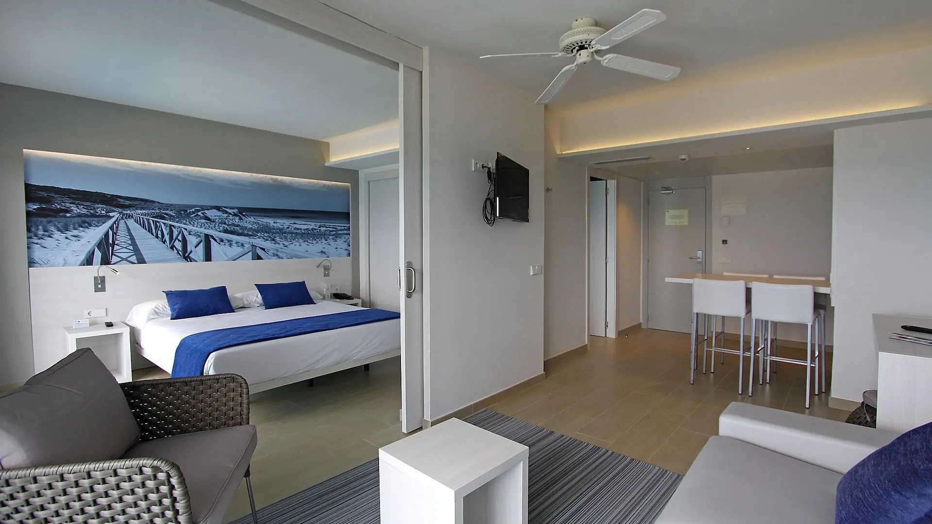 Bg Tonga Tower Hotel Can Picafort